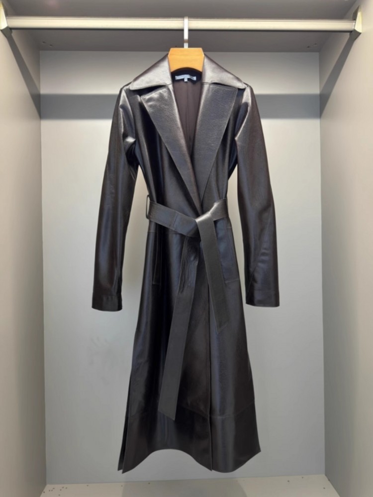 İtalyan Tasarımcı Ofis Bayanla - Leatherwork Designs incelemesi ve fiyatı